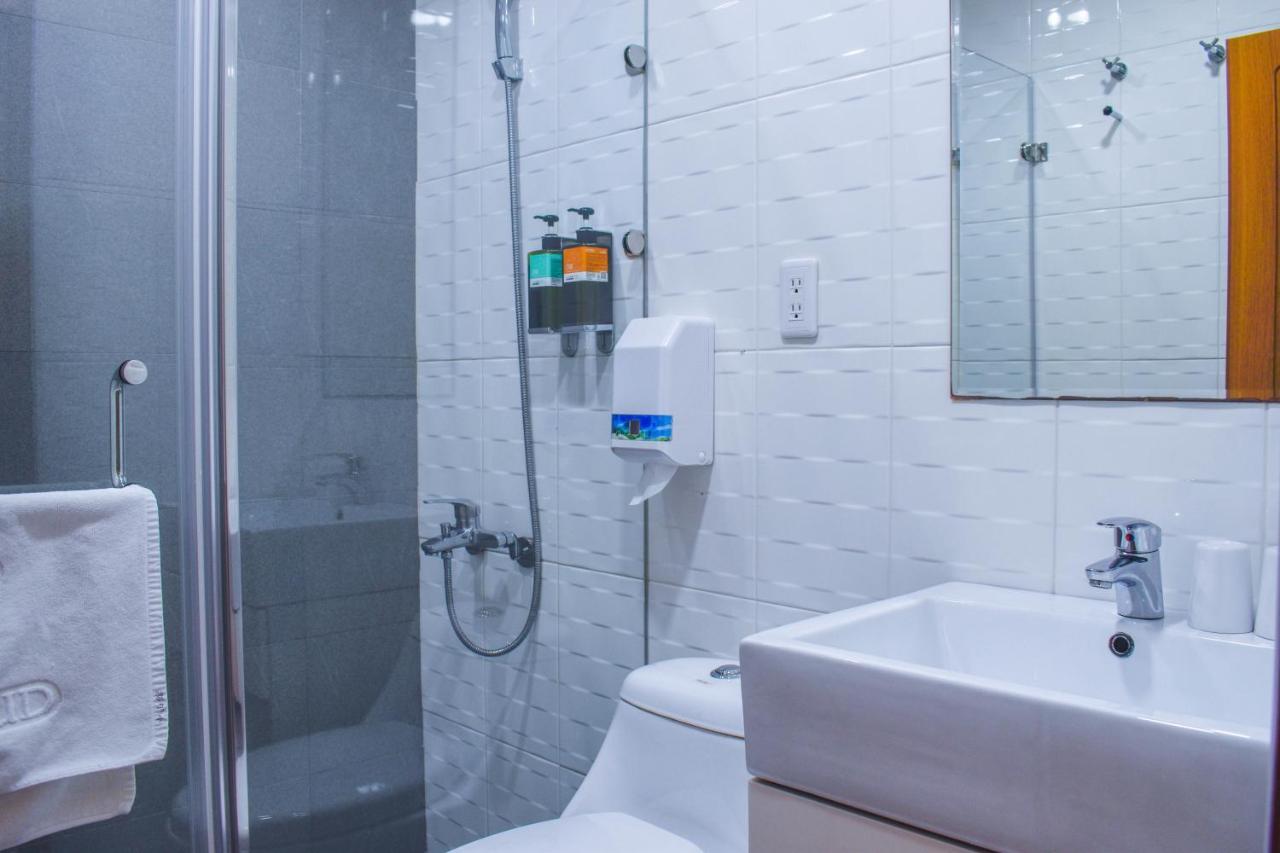 Talmud Business Hotel - Zhongshan Тайчжун Номер фото